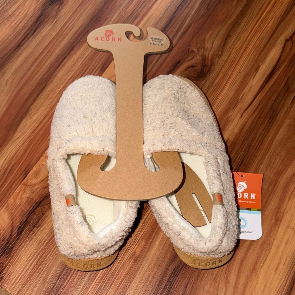 Acorn Kids Cozy Tan Slippers
